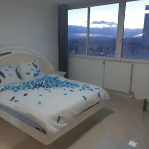 Laurent Bonnevay Appartement Villeurbanne